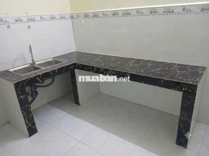 cần cho thuê nhà cầp. 4  P15 Tân Bình DT 4.5 x22 