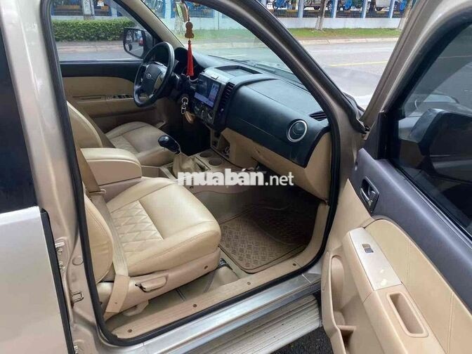 Ford Everest 2008 7 chỗ Bạc