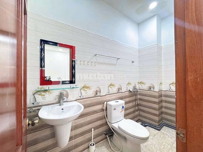 STUDIO RỘNG FULL NỘI THẤT NGAY ETOWN ĐI BỘ 3P