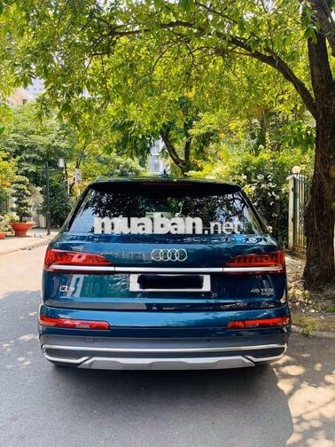 Audi Q7 7 chỗ màu Xanh
