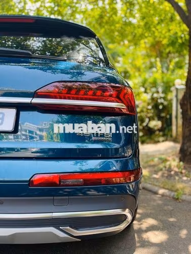 Audi Q7 7 chỗ màu Xanh