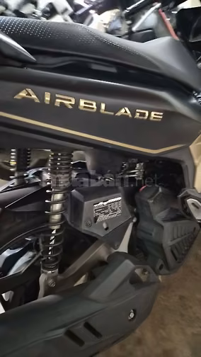 Cần bán xe Airblade ĐK cuổi 2020