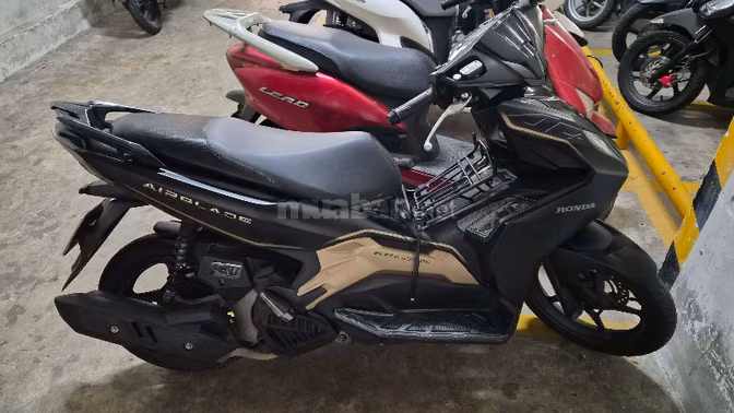 Cần bán xe Airblade ĐK cuổi 2020