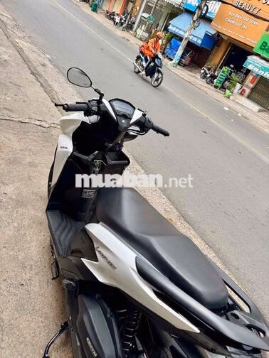 🔴🔴 Vario 125 Trắng đen 2022 xe đẹp có góp