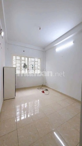CHO THUÊ NHÀ NC HẺM 3M (XBG) ĐOÀN VĂN BƠ, P.10, Q.4, 10.5TR 
