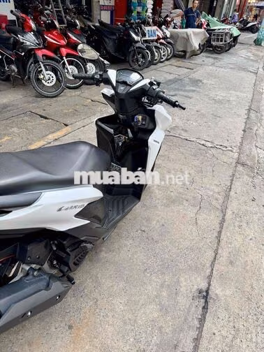 🔴🔴 Vario 125 Trắng đen 2022 xe đẹp có góp