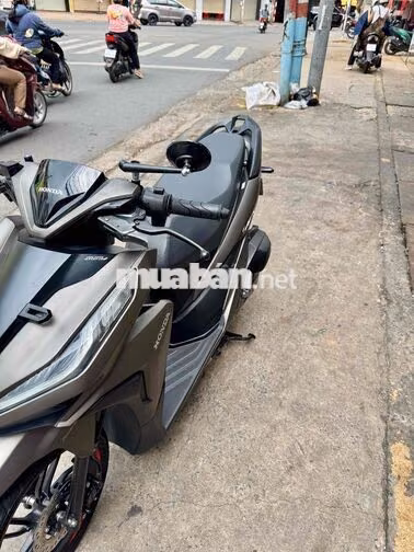 🟢🟢 Vario 150 Nâu đen cuối 2021 rất đẹp có góp
