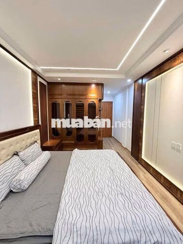TT Cầu Giấy - Hạ Yên Quyết 36m2 7 tầng thang máy - full đồ nhỉnh 12đ