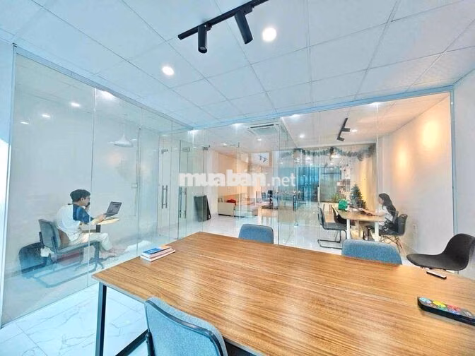 Cho thuê văn phòng tại Láng Hạ 110m2 giá chỉ 20t giờ giấc thoải mái