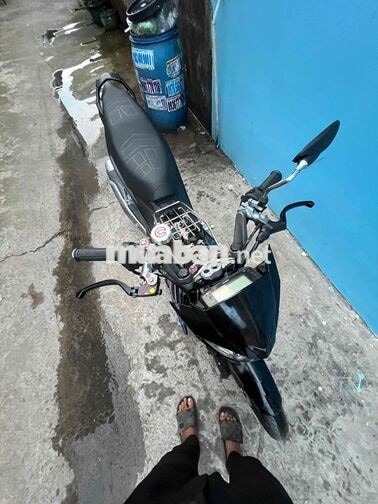 Suzuki Satria Đen Xe côn tay