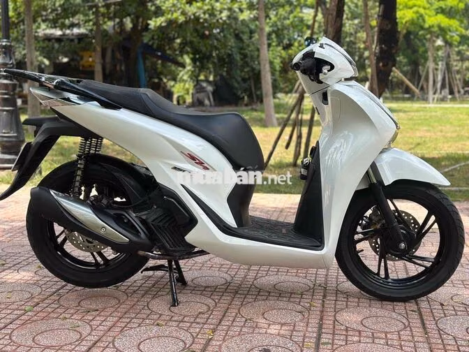 Honda SH 150 ABS Trắng bs 61