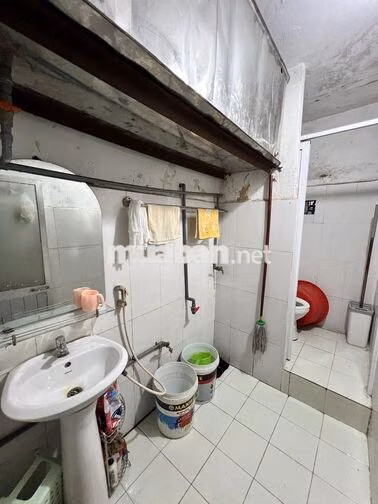 Chính chủ cho thuê phòng 15m2 mặt đường phạm ngọc thạch