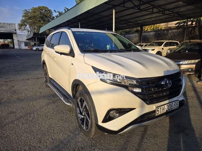 Toyota Rush 1.5 AT 2019 Trắng 7 chỗ
