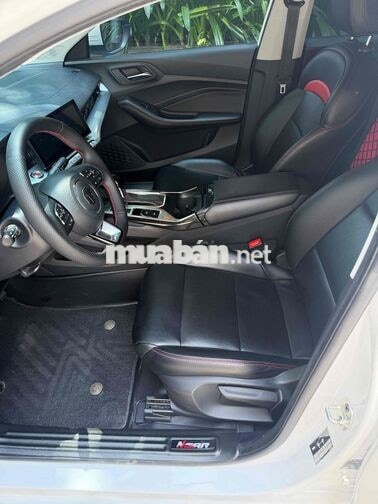 MG 5 s Trắng Tự động 3 vạn