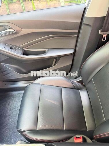 MG 5 s Trắng Tự động 3 vạn