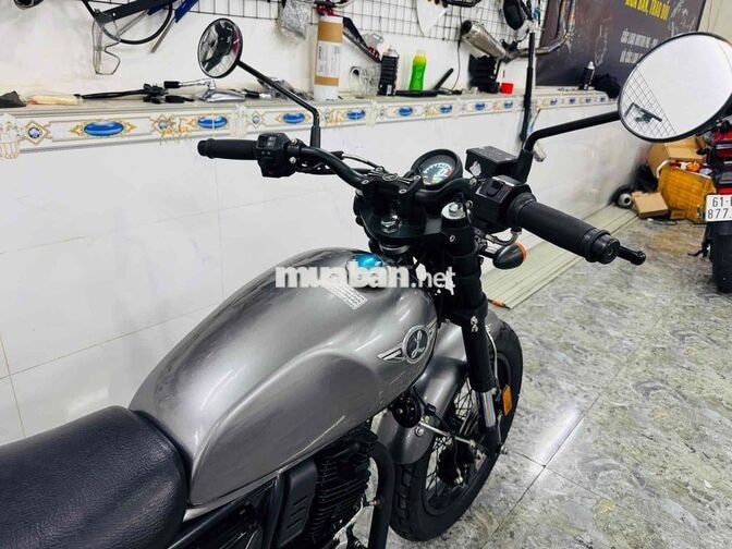 GPX Legend 150 Fi Xám 1900km