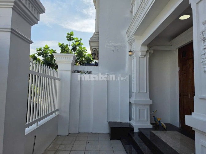 Bán biệt thự Bửu Long, Biên Hoà: 8 x 18, giá 7,5 tỷ