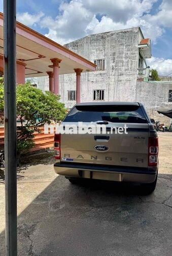 Ford Ranger XLS 2015 Vàng cát Số tự động