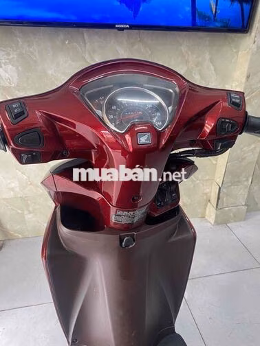 Honda Vision 2020 màu Đỏ chính chủ bs sài gòn