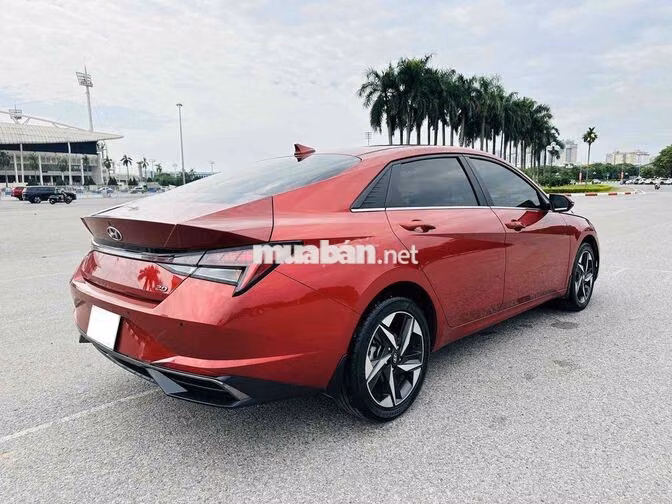 Hyundai Elantra 2022 2.0AT Đỏ 22000 km