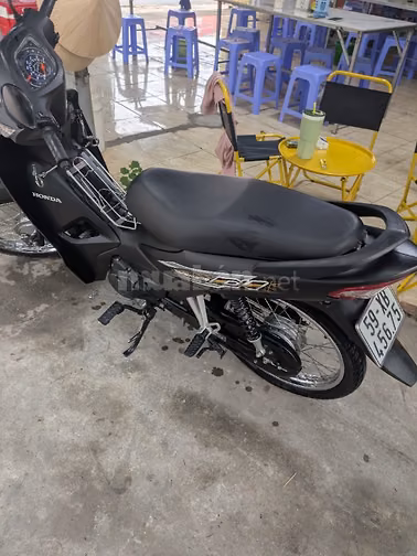 Cần bán xe máy Honda wave giá 16.5tr. xe chưa một vết e