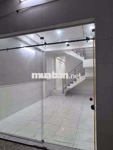 🏠 Nhà cho thuê khu C phạm Hùng hẻm 3 gác tới nhà  👉 Gần chợ  gần Nhà t