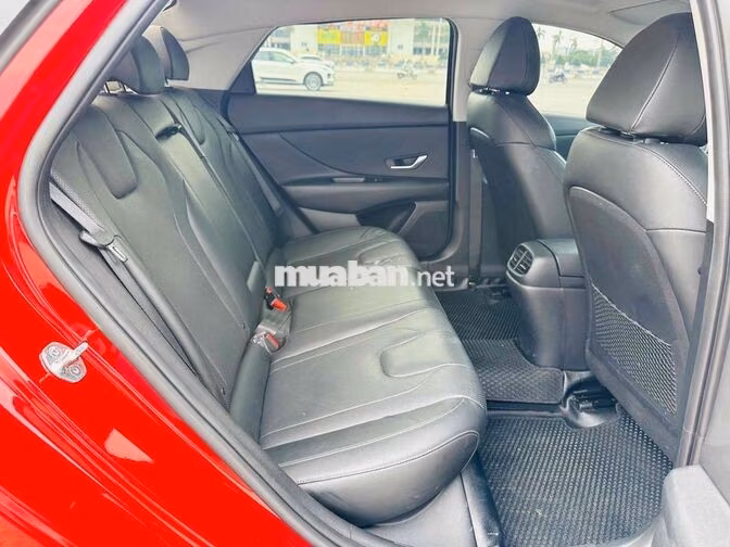 Hyundai Elantra 2022 2.0AT Đỏ 22000 km