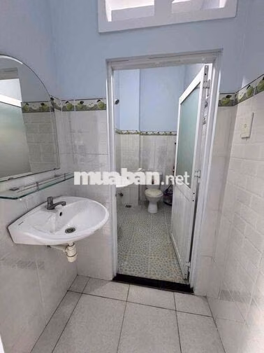 Cho thuê nhà Hẻm Bùi Quang Là Phường 12 Quận Gò Vấp