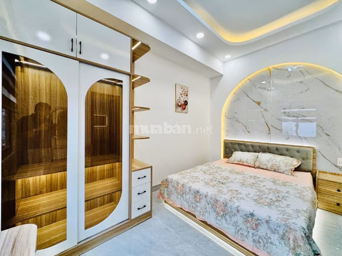 CHÍNH CHỦ BÁN NHÀ TUYỆT ĐẸP HẺM XE HƠI ĐẾN CỬA GẦN CV GIA ĐỊNH, BV 175