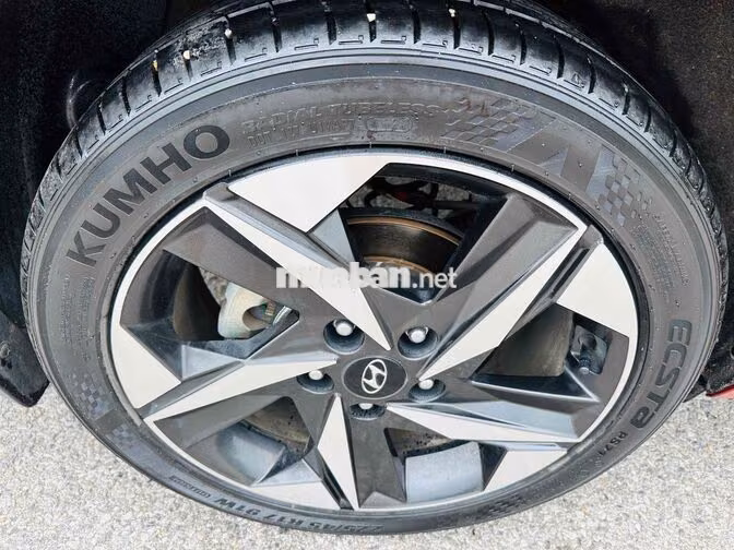 Hyundai Elantra 2022 2.0AT Đỏ 22000 km