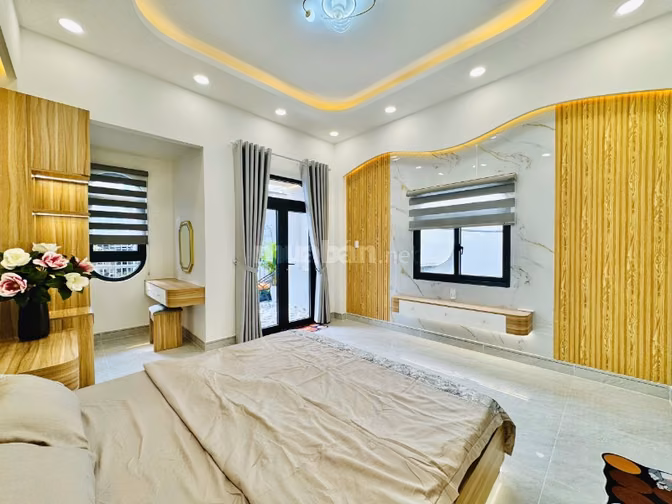 CHÍNH CHỦ BÁN NHÀ TUYỆT ĐẸP HẺM XE HƠI ĐẾN CỬA GẦN CV GIA ĐỊNH, BV 175