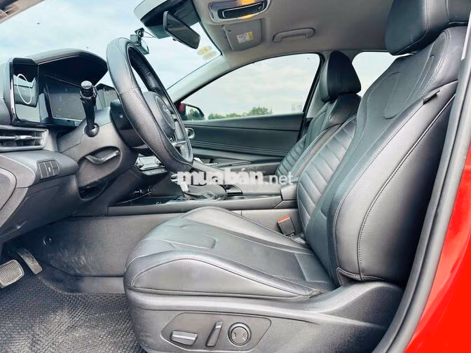 Hyundai Elantra 2022 2.0AT Đỏ 22000 km