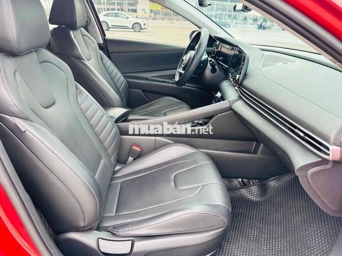 Hyundai Elantra 2022 2.0AT Đỏ 22000 km