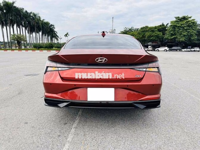 Hyundai Elantra 2022 2.0AT Đỏ 22000 km