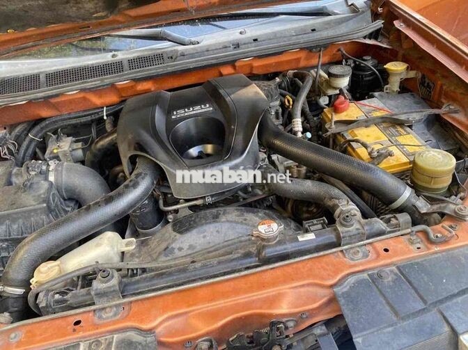 Isuzu Dmax Cam Số sàn 4x4