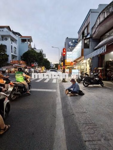 Cho thuê mặt bằng Độc Lập 63m2 đối diện trường học 