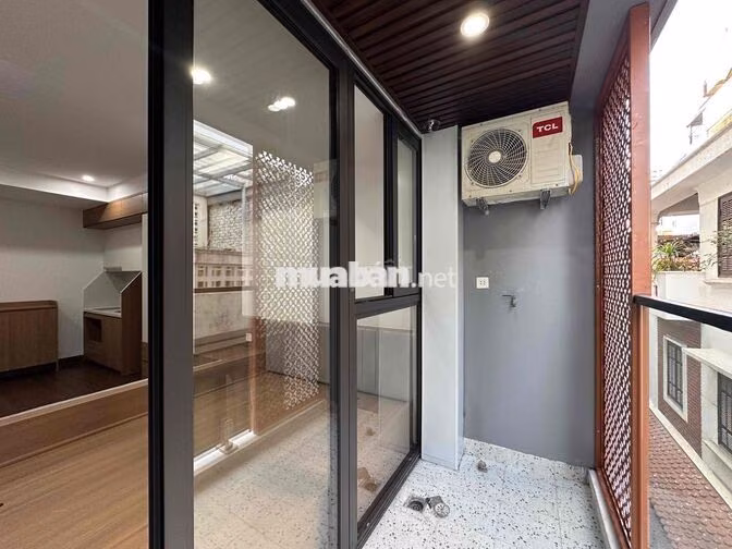 ❌HOT❌CHO THUÊ CHDV FULL NỘI THẤT OTO ĐẬU CỬA NGAY HOÀNG CẦU
