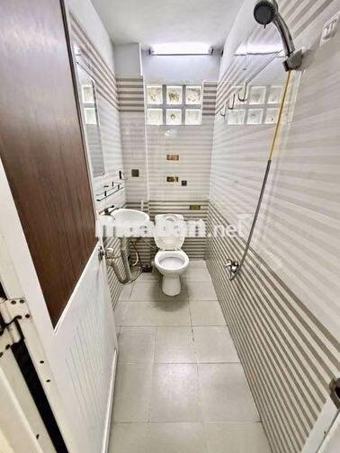 Nhà Đẹp 4x8m 1Lửng + 1Lầu (3PN 2WC) Hẻm 5m Ôtô. KHU NGUYỄN SƠN