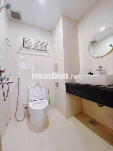 Chính chủ Cho thuê theo tháng căn hộ 2pn Mường thanh view biển