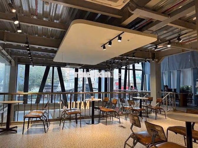 🏢 CHO THUÊ MẶT BẰNG MT UNG VĂN KHIÊM, Q. BÌNH THẠNH
📐 Diện tích: 320m²