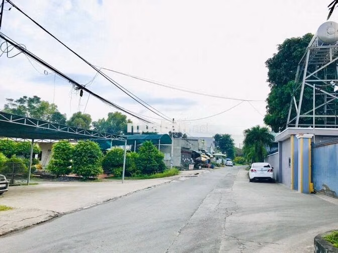 Bán 100m2 đất Đ. Đặng Thúc Vịnh, giá 1,5 tỷ gần Coop Mart Hóc Môn, SHR