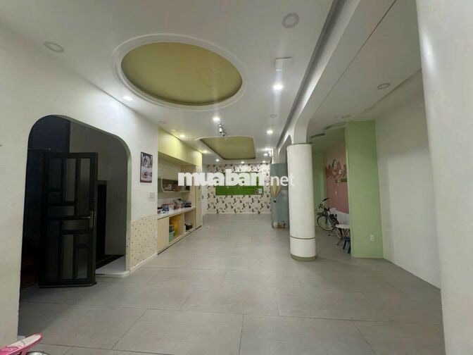 NHÀ CHO THUÊ MẶT TIỀN ĐƯỜNG ĐỒNG ĐEN 6,5X27M NỞ HẬU 9,5M