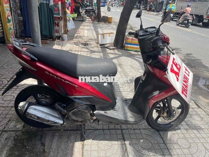 Yamaha Luvias FI 2015 Đỏ