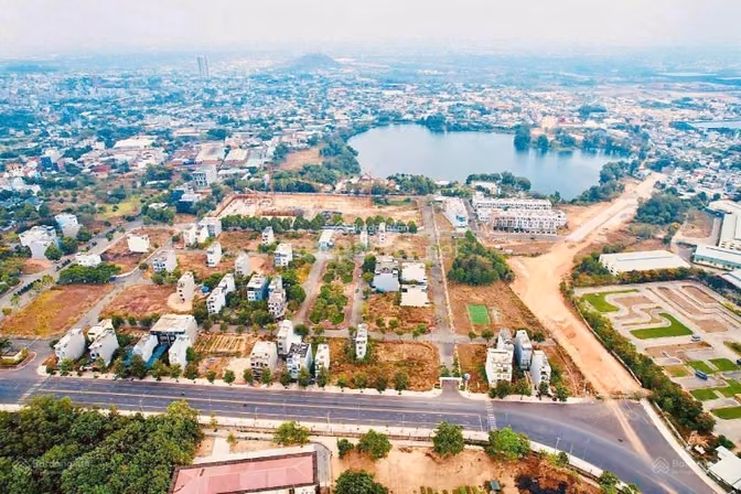 Bán Đất sổ hồng riêng KDC Bình Nguyên 100m2, giá 2.15 tỷ, Dĩ An