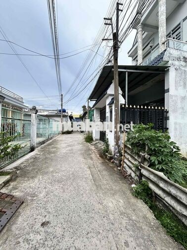 180 m2 đất thổ cư Tân kim dt9x20 vuông vức xe hơi tới đất