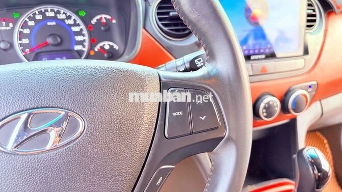 Hyundai i10 2018 Tự động 1.2 Xanh