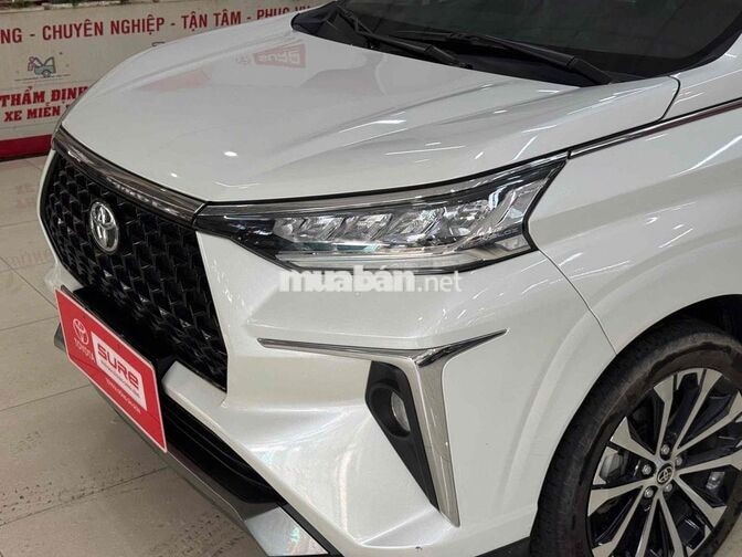 Veloz Cross Top 2025 màu Trắng - Xe gia đình đi ít