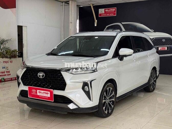 Veloz Cross Top 2025 màu Trắng - Xe gia đình đi ít