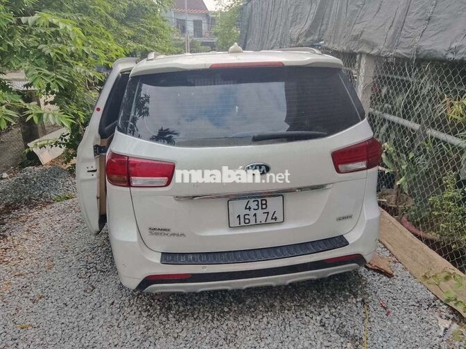 Kia Sedona 2017 Dầu Trắng 1.200.000 km