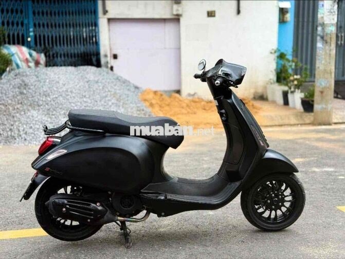 Piaggio Vespa Sprint Đen nhám